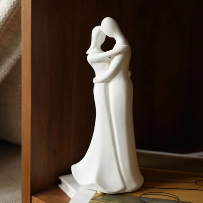 Nordic Ceramic Couple Sculpture Modern Pop Art Living Room Wedding Gift