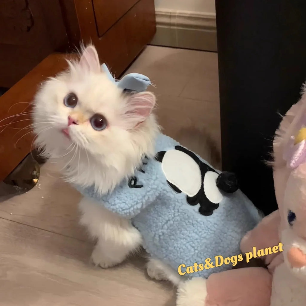 Plush Cat Vest Escape-Proof Winter Kitten Sweater with Leash Attachment