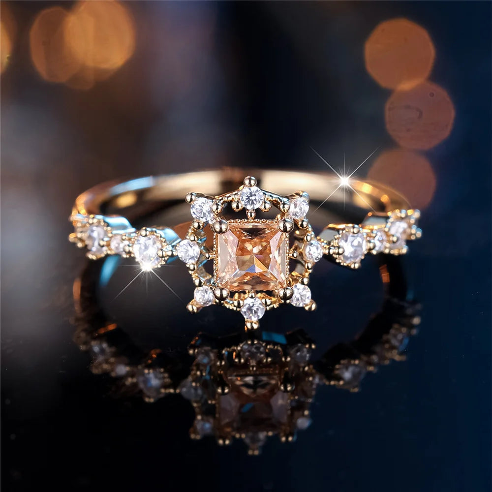 Trendy White Champagne Crystal Ring Vintage Gold Colour Wedding Band Engagement Ring