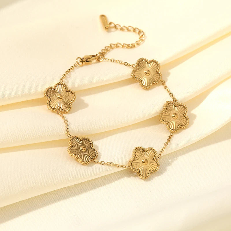 White Flower Stainless Steel Bracelet Five-Leaf Clover Wrist Jewellery