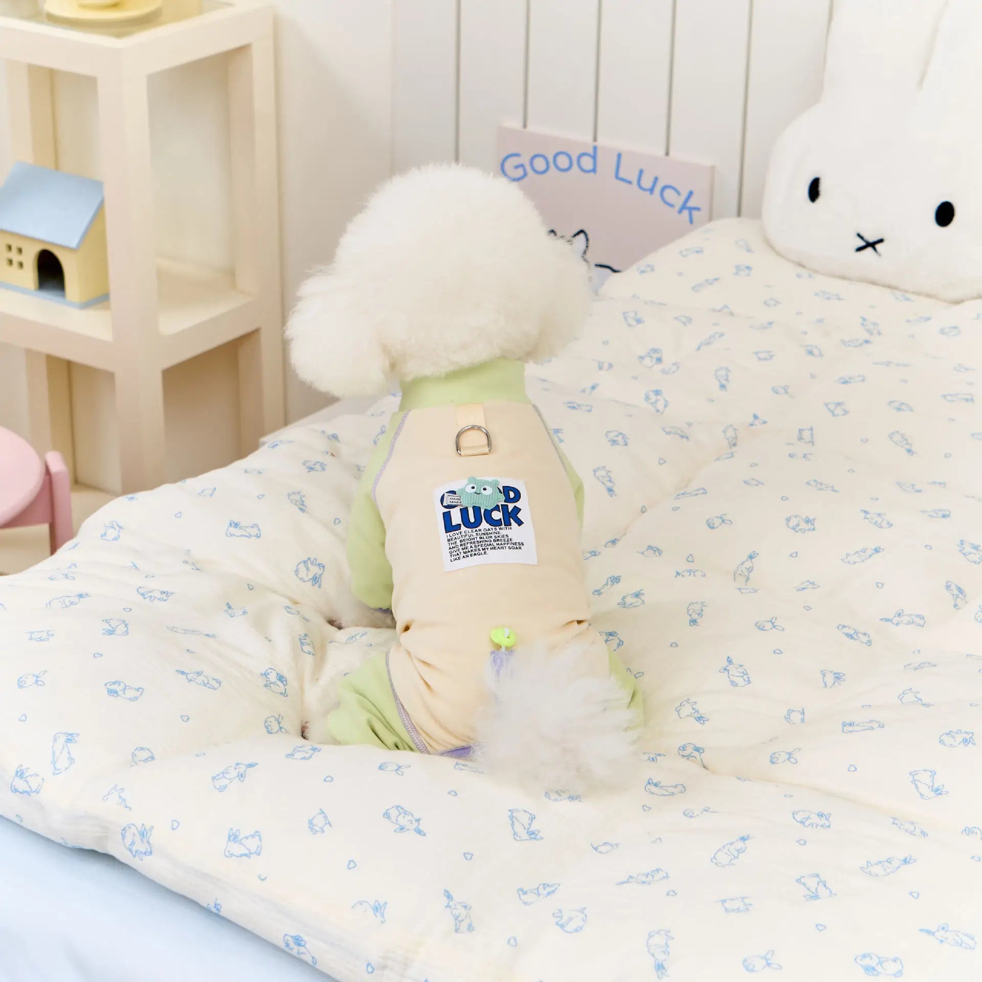 Skin-friendly fabric  Dog Clothes, Buttery Soft Seamless Pet Bodysuit Made from Baby-Grade for Comfort Winter Coats Jumpsuits