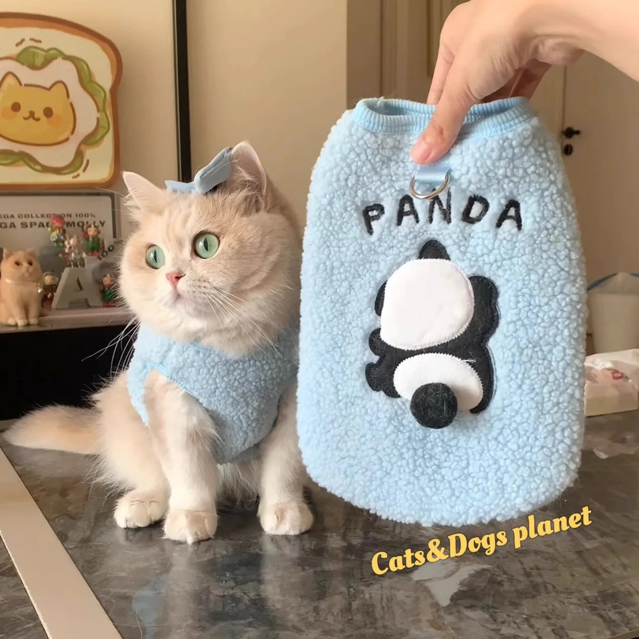 Plush Cat Vest Escape-Proof Winter Kitten Sweater with Leash Attachment
