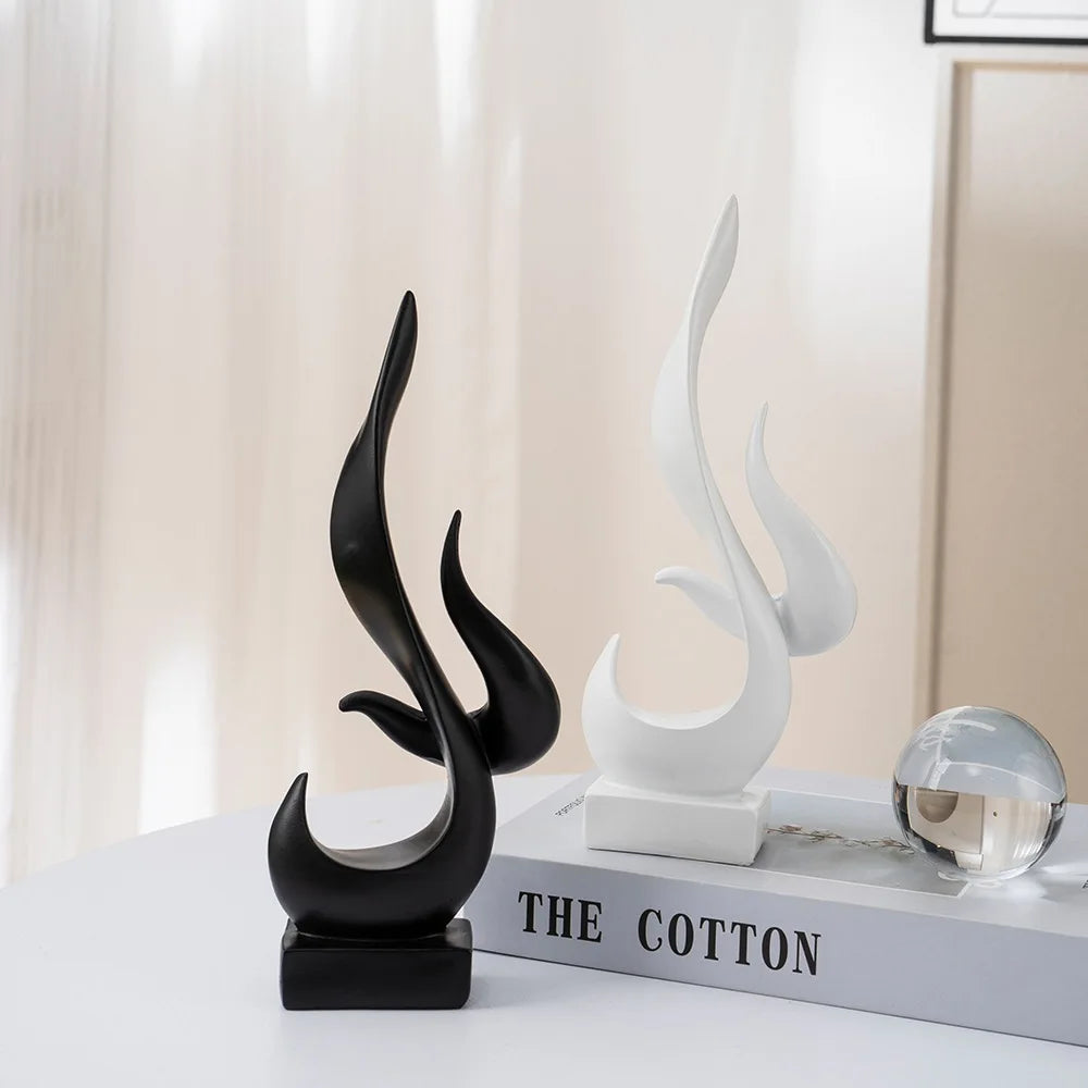 23cm Abstract Fire Sculpture Gold Flame Resin Ornament Modern Pop Art Shelf Decoration