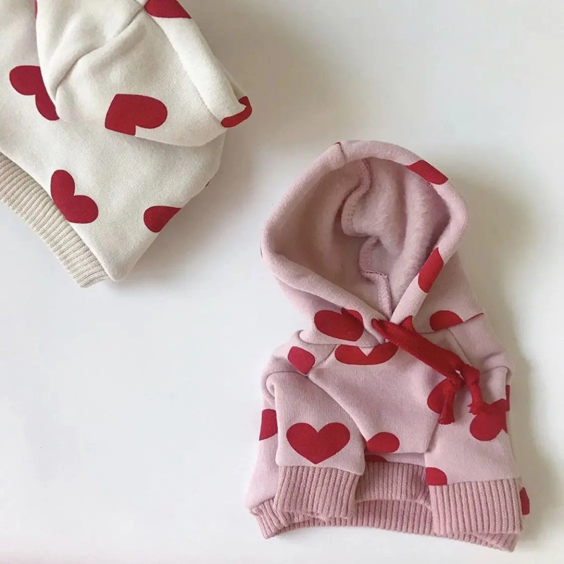 Fashion Dog Hoodie Sweatshirt for Small Medium Dogs, Chic Fashion Puppy Clothes with Heart Design, Cute Hooded Pet Coat  Outfits