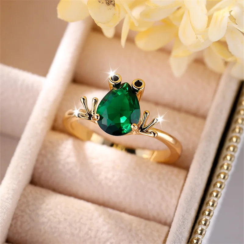Unique Animal Frog Rings For Women Antique Gold Color Water Drop Green Zircon Wedding Bands Crown Index Finger Ring Jewelry Gift