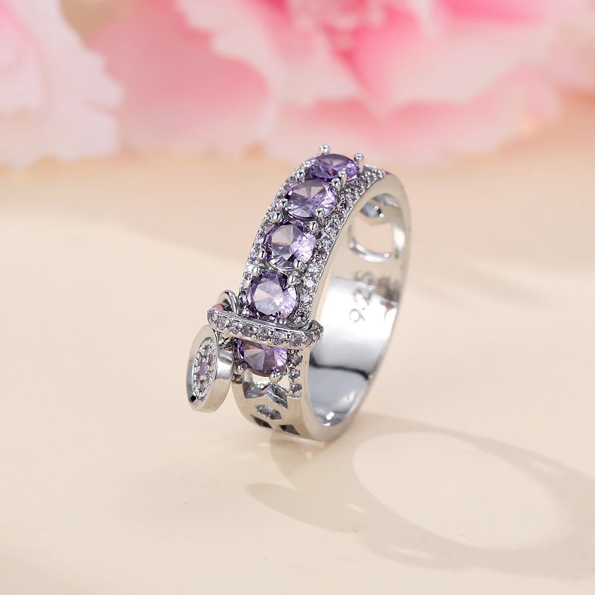 Vintage Royal Blue Stone Ring Yellow Gold Color Luxury Female Wedding Rings For Women Round Dangle Ring Engagement Jewelry Gifts