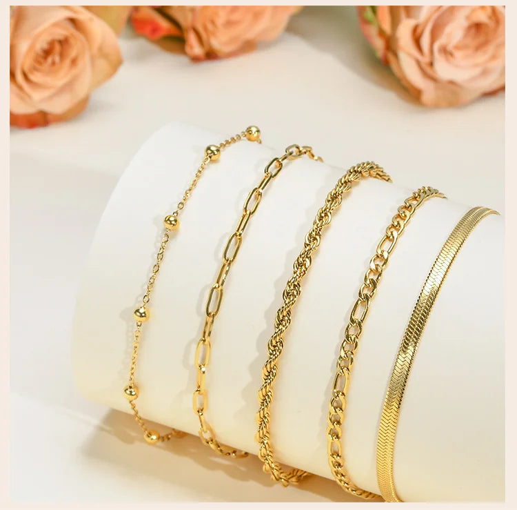Gold Plated Bracelets Set for Women, 5pcs Chain Link Stainless Steel Statement Bracelet Stackable Layered Jewelry Adjustable