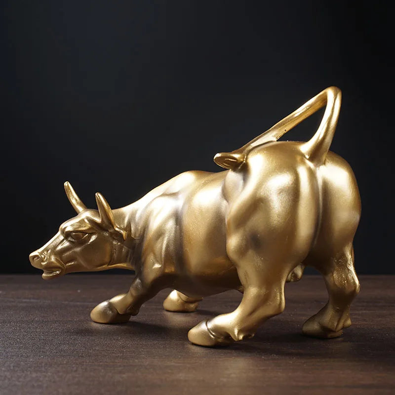 Resin Gold Wall Street Bull OX Statue Ornament Office Desk Decorative Home Accessories