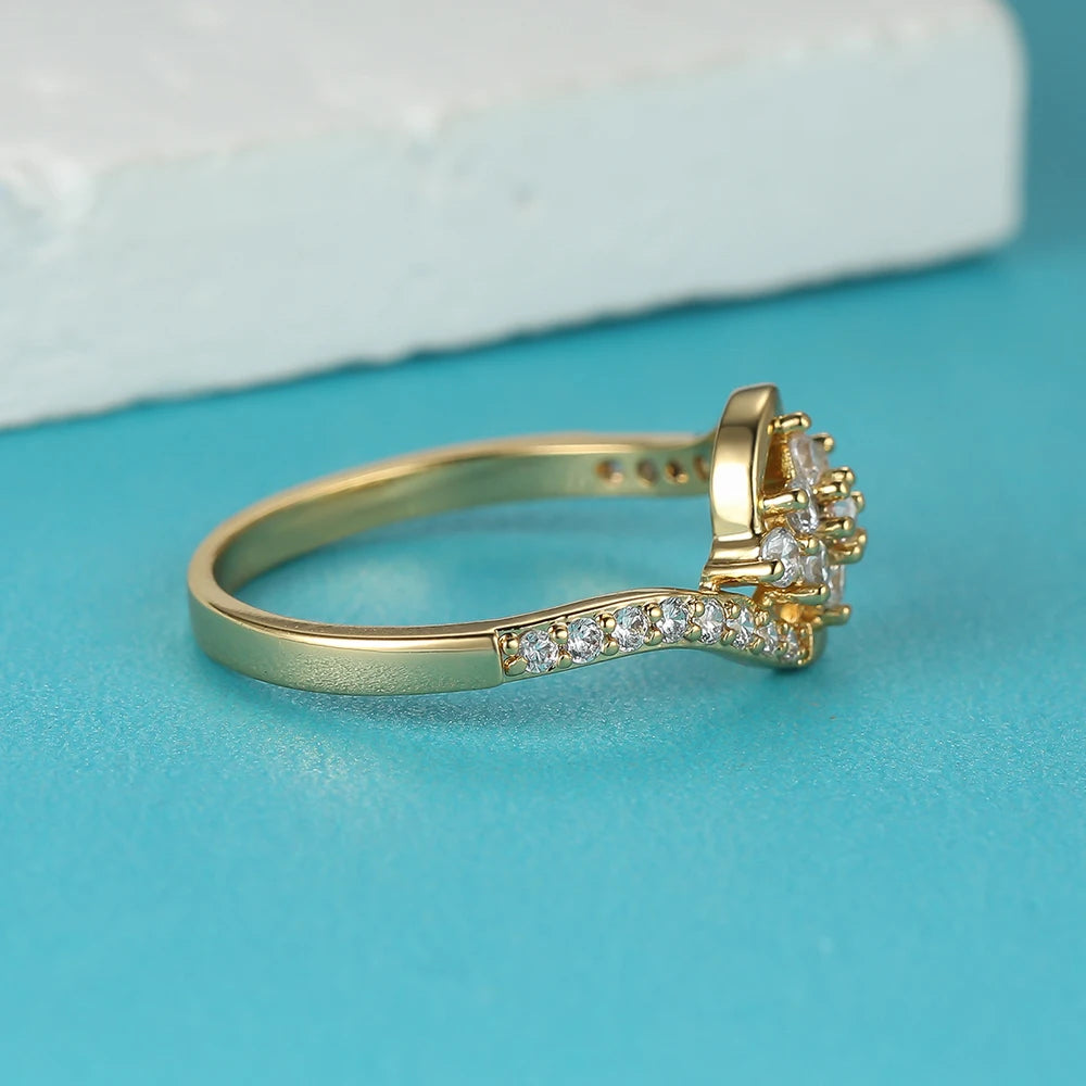 Female Charm Flower Snowflake Rings For Women White Zircon Wedding Bands Antique Gold Color Wave Engagement Ring Party Jewelry