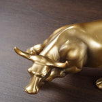 Resin Gold Wall Street Bull OX Statue Ornament Office Desk Decorative Home Accessories