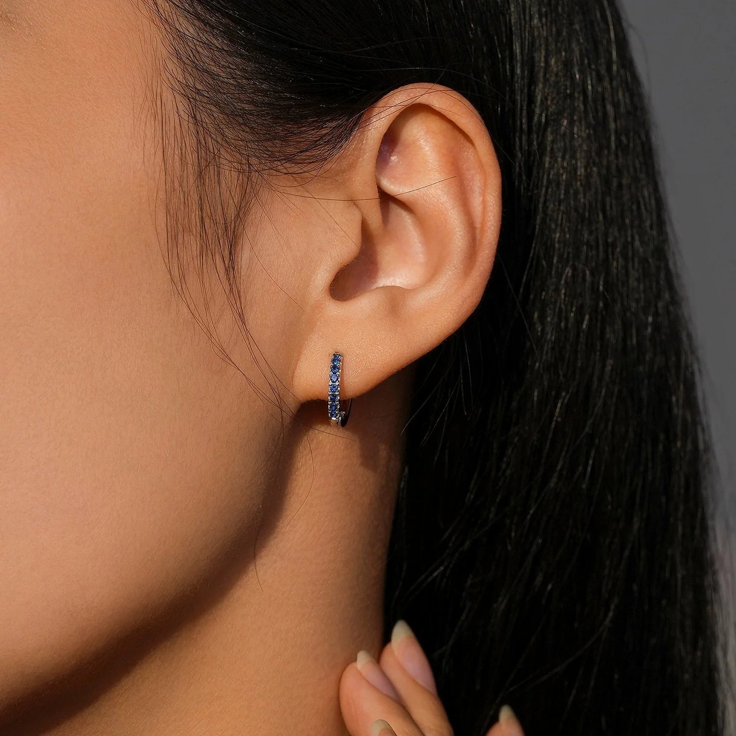 8mm Stainless Steel Minimal Hoop Earrings Zirconia Helix Tragus