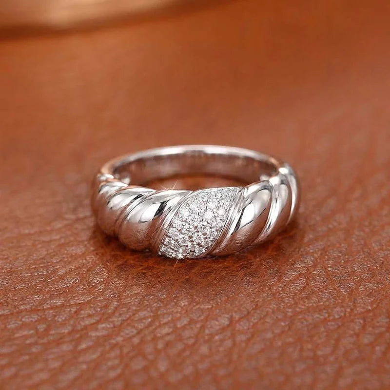 925 Sterling Silver Fashion Women's Rings Luxury Paved Crystal Cubic Zirconia Hip Hop Girls Finger-rings Versatile Fine Jewelry