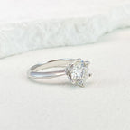 NeeTim 0.5-5ct Moissanite Ring For Women 925 Sterling Silver with White Gold Plated Lab Diamond Engagement Wedding Band Jewelry