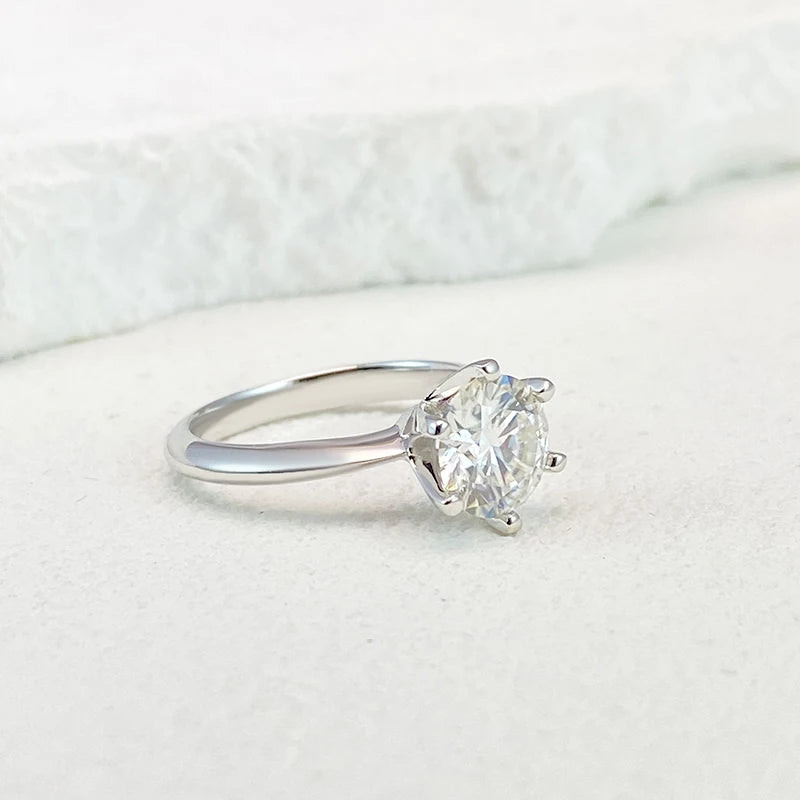 NeeTim 0.5-5ct Moissanite Ring For Women 925 Sterling Silver with White Gold Plated Lab Diamond Engagement Wedding Band Jewelry