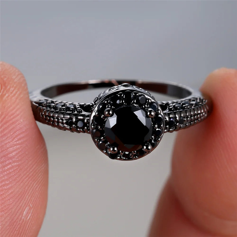 Male Female Vintage Black Crystal Black Gold Engagement Ring Trendy Round Zircon Wedding Jewelry For Men Women