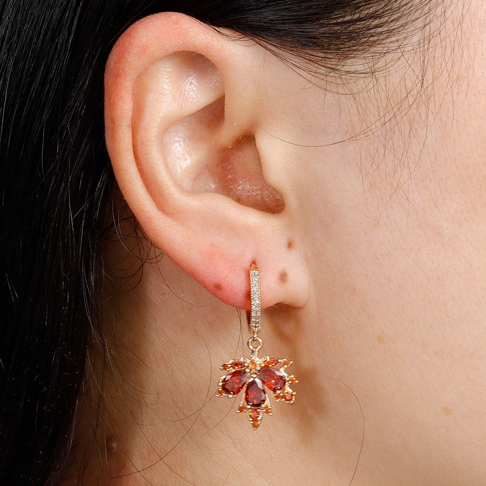 2pcs Vintage Crystal Zircon Maple Leaf Earrings Women Hoop Piercing