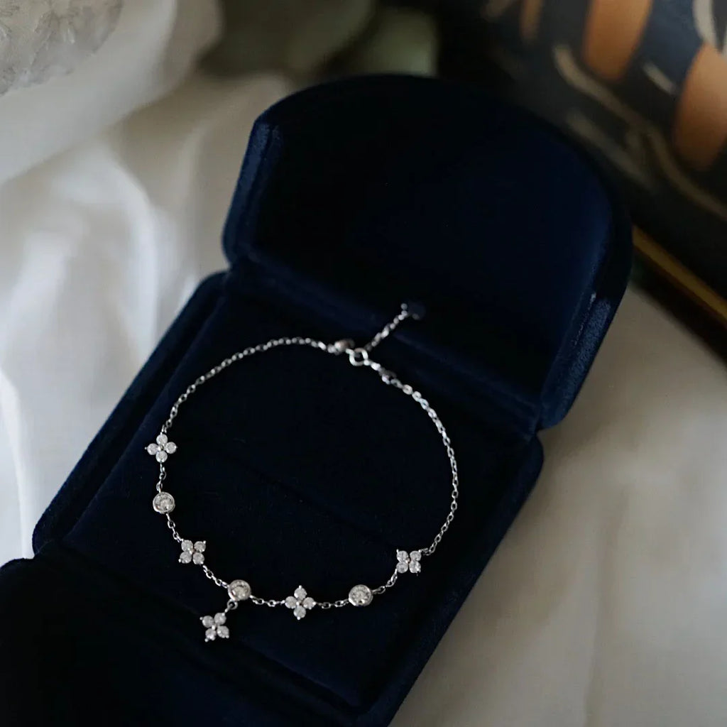 925 Sterling Silver Inlaid Zircon Delicate Flower Ornament Bracelet for Women Korean Temperament High Quality Jewelry Gift