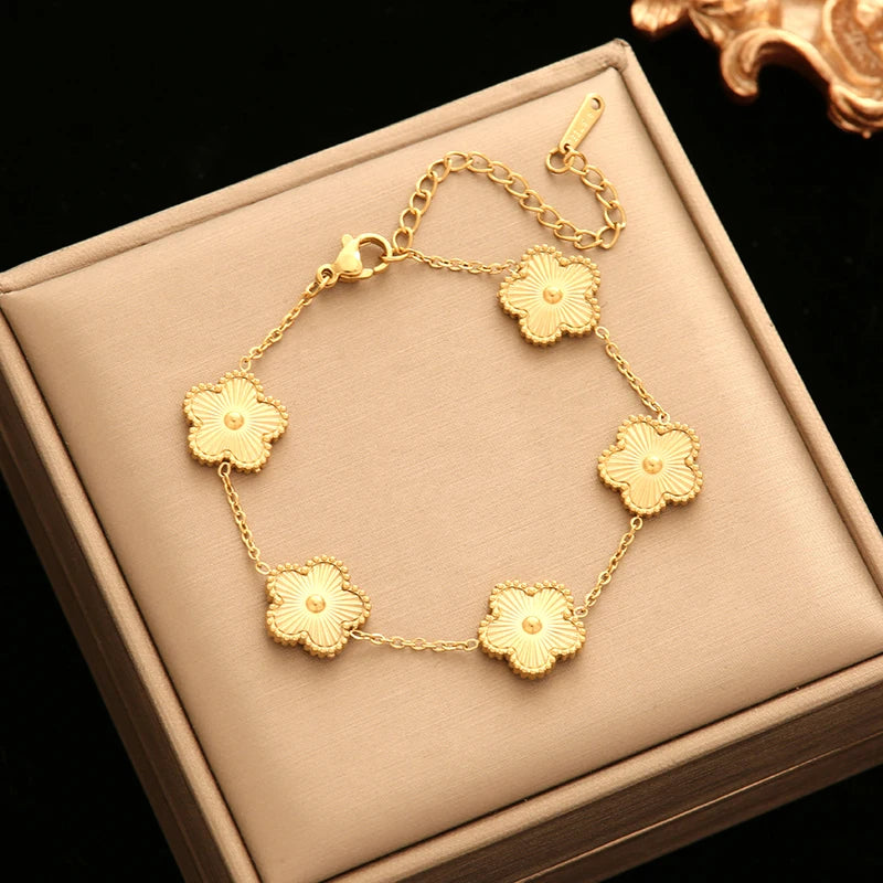 White Flower Stainless Steel Bracelet Five-Leaf Clover Wrist Jewellery