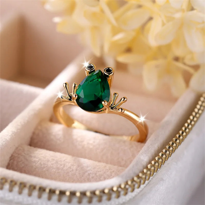 Unique Animal Frog Rings For Women Antique Gold Color Water Drop Green Zircon Wedding Bands Crown Index Finger Ring Jewelry Gift