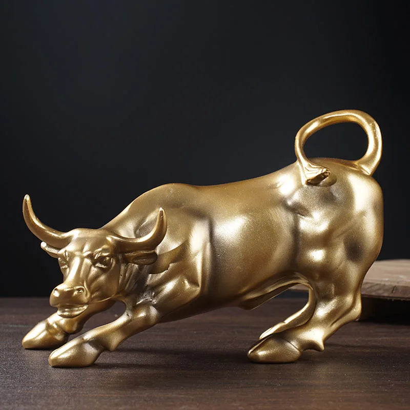 Resin Gold Wall Street Bull OX Statue Ornament Office Desk Decorative Home Accessories